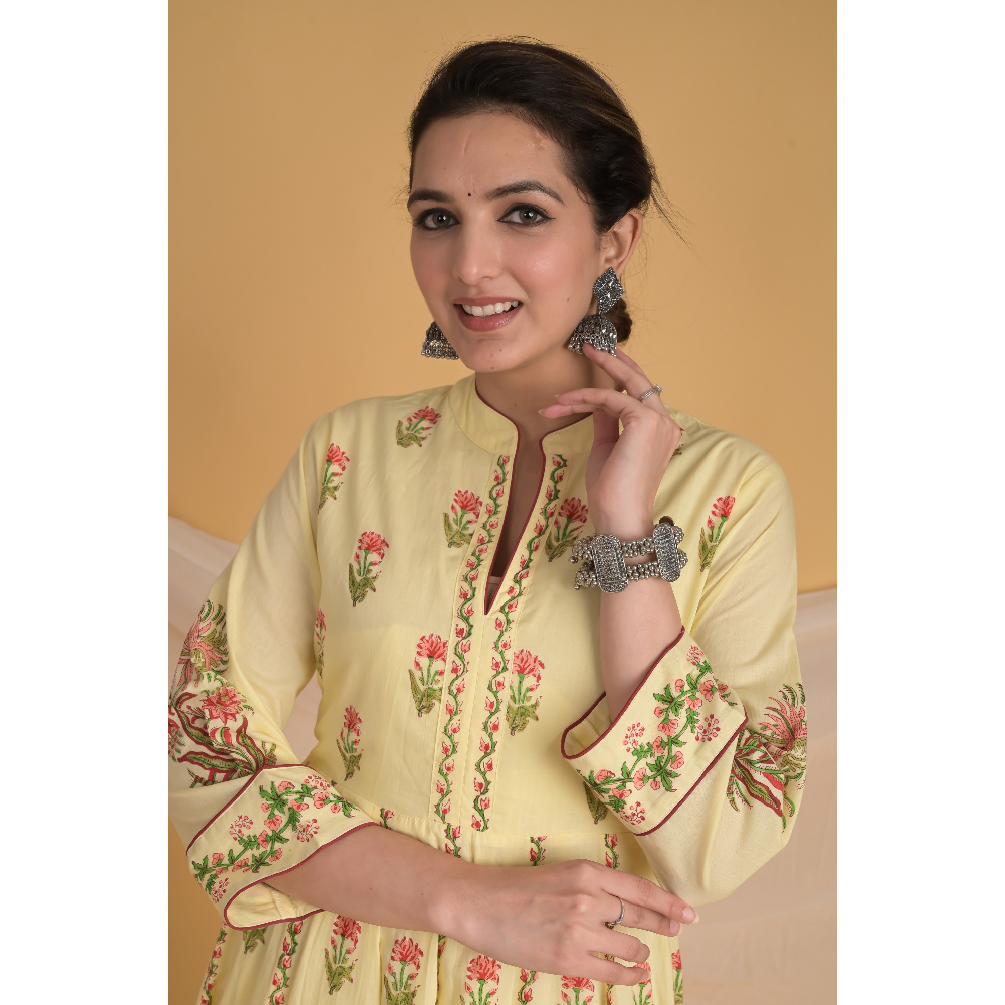 Floral Sunshine - Indian Traditional Kurta Set