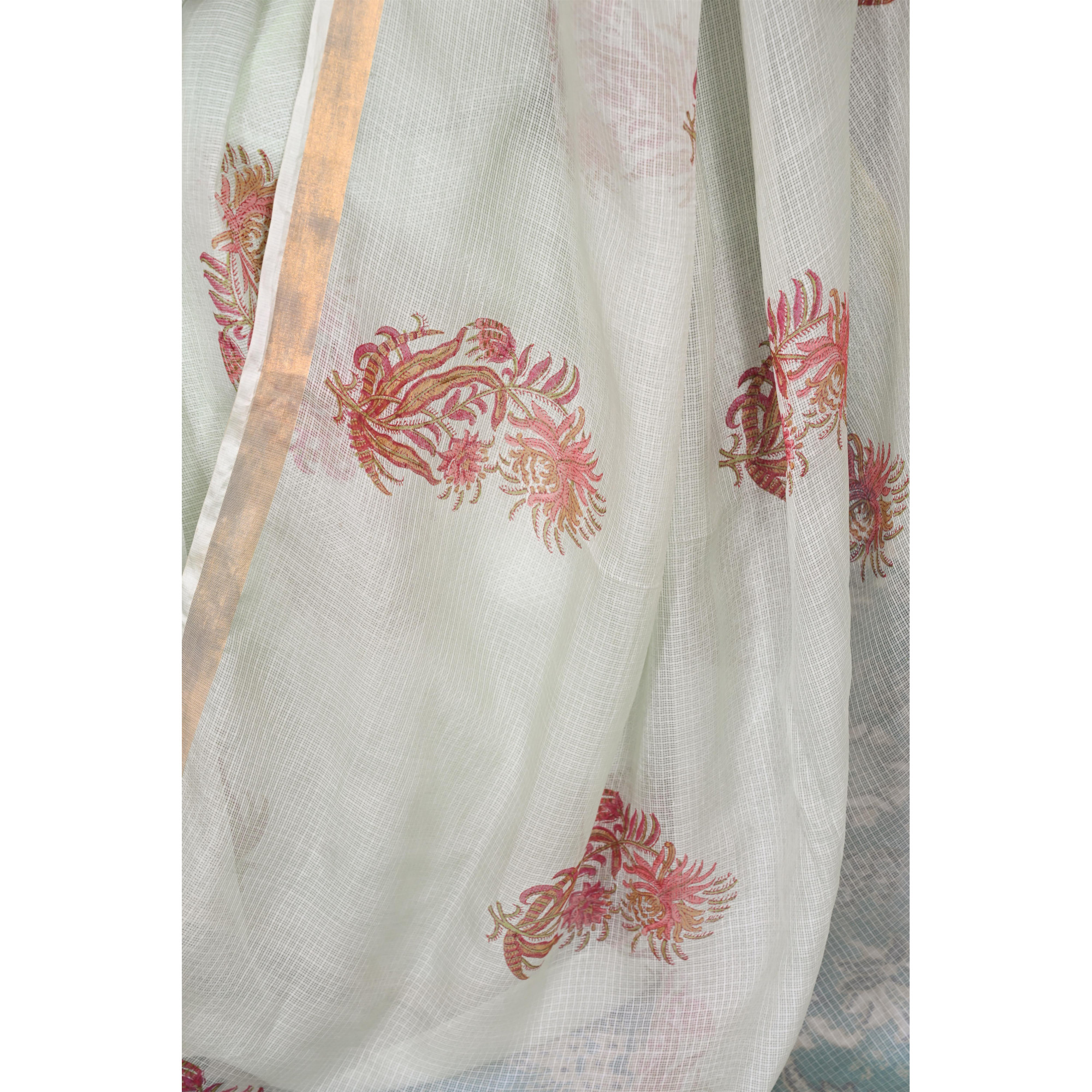 Pistaara Grace Saree
