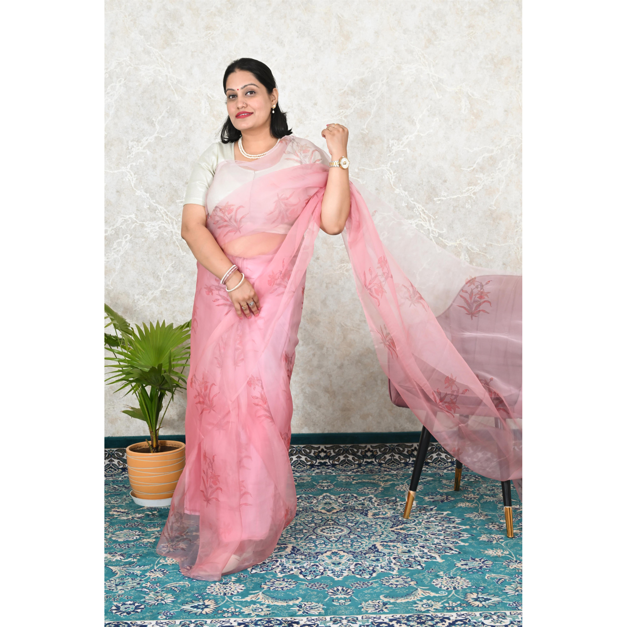 Noor-e-Gulaab Saree