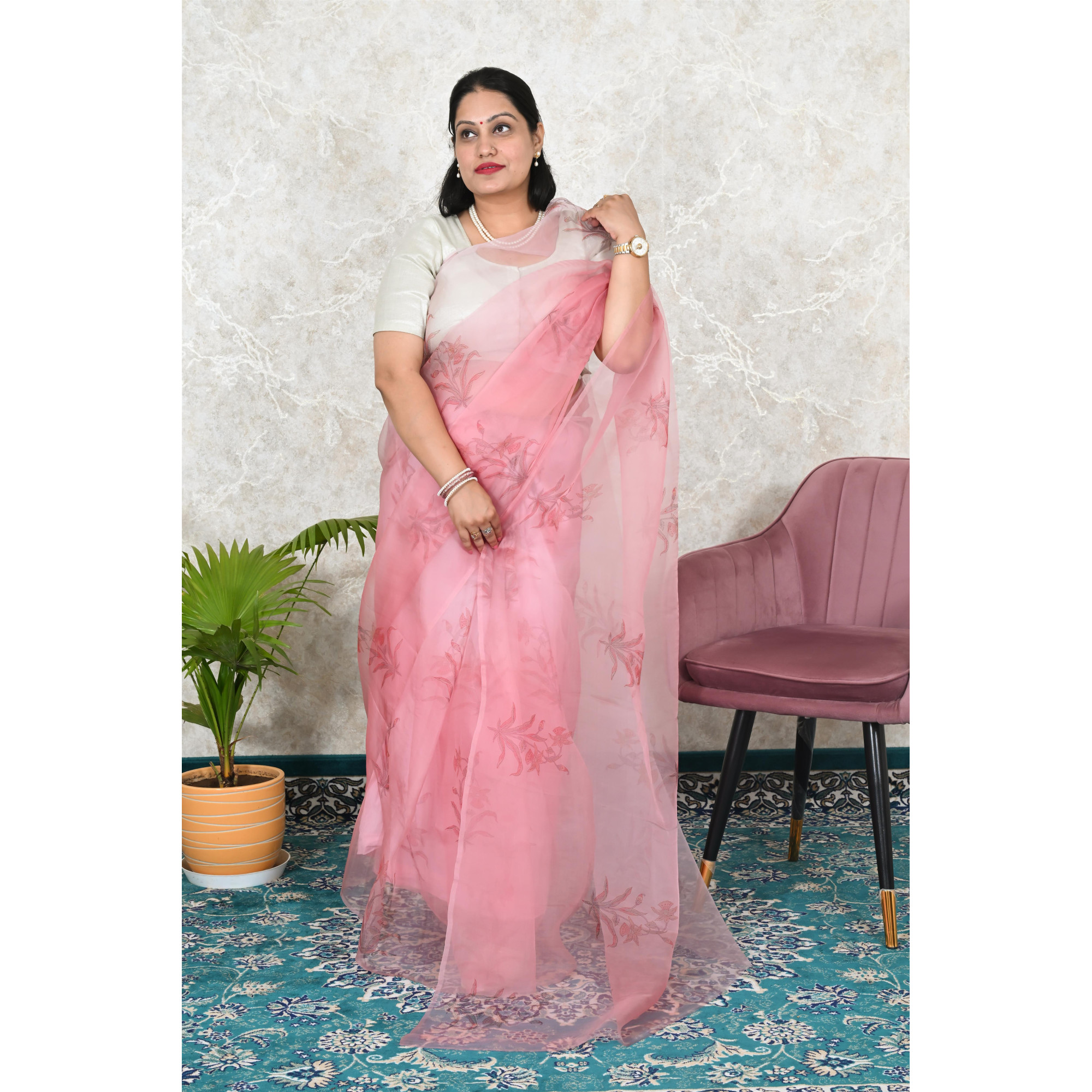 Noor-e-Gulaab Saree