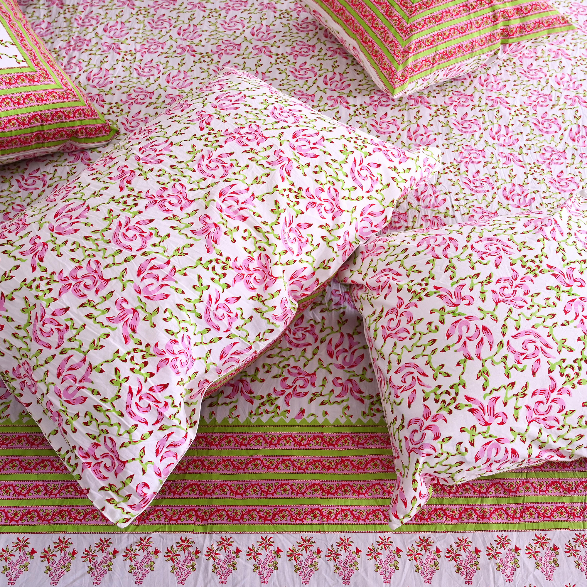 Bedsheet Design - Pink Dreams