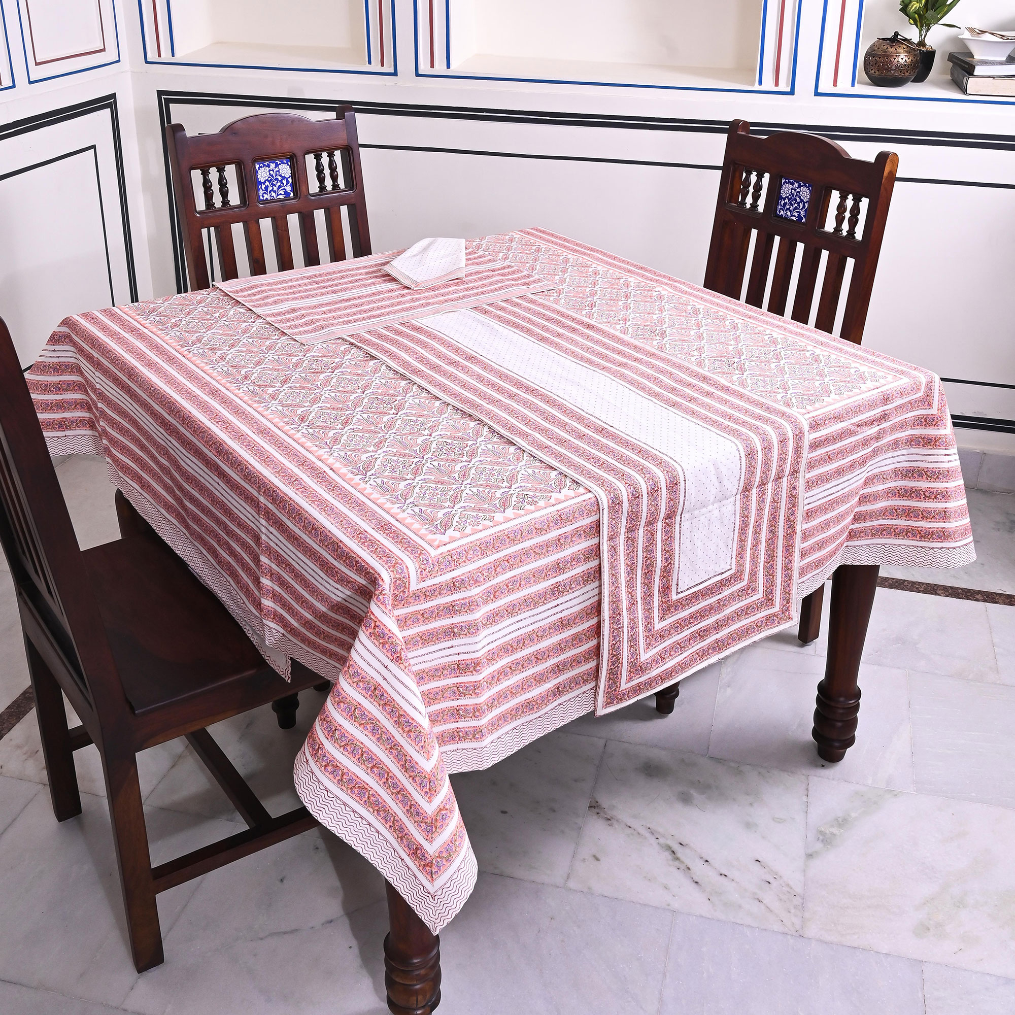 Table Linen Design - Pink Mesh